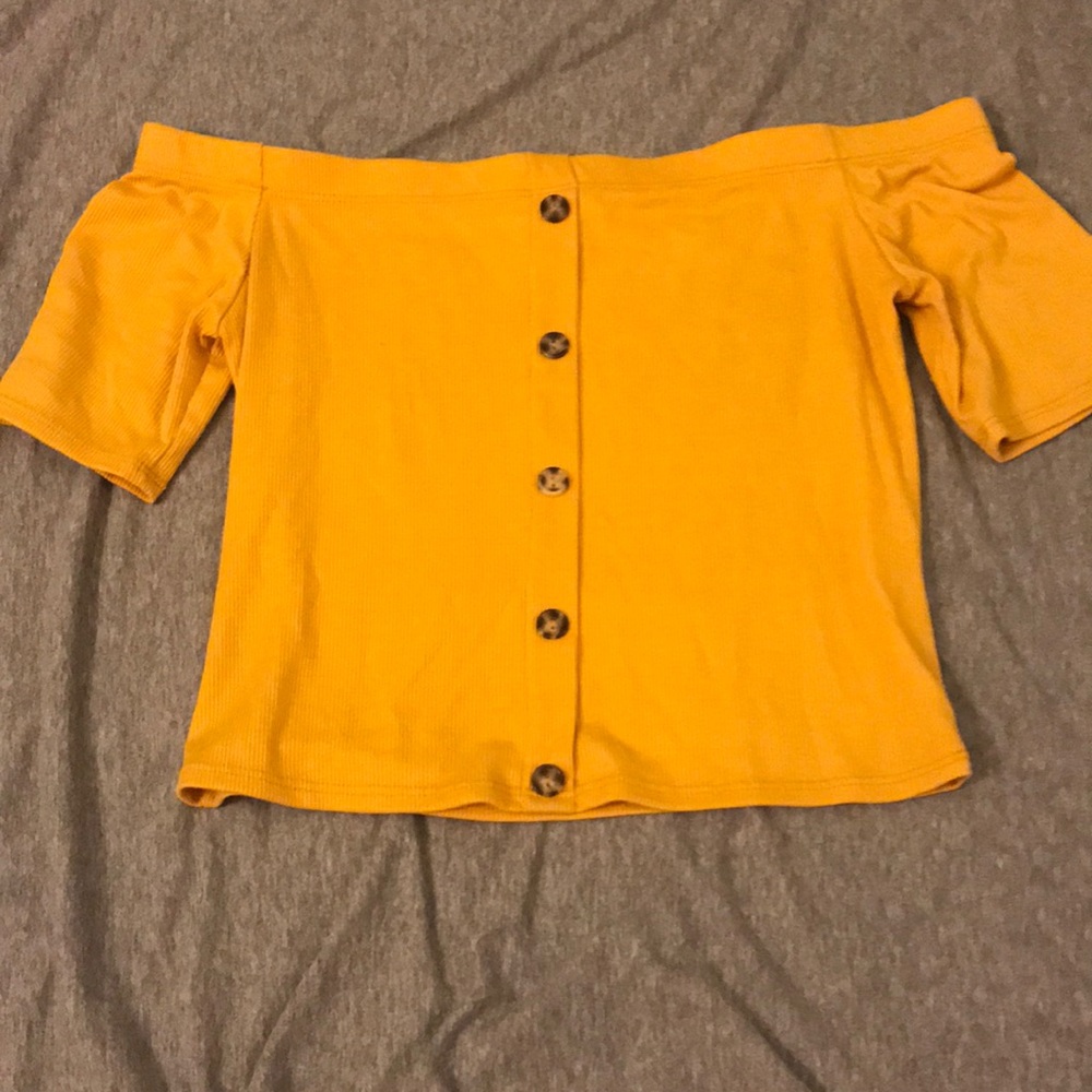 Gold off the shoulder